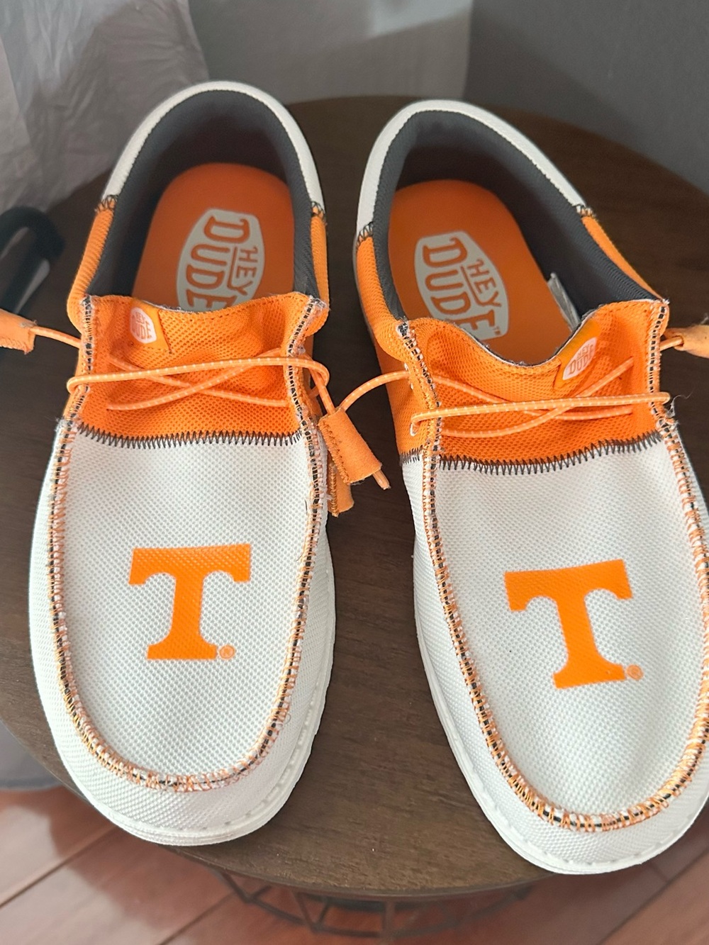Hey Dude White & Orange Tennessee Canvas Slip-On Sneakers with 'T' Logo Men Sz10